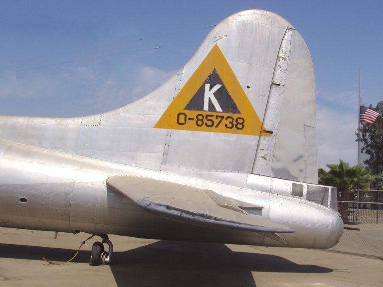 Tulare B-17g-10